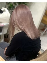 カリーナ(CARINA)&nbsp;ハイトーンカラー／ピンクミルクティー