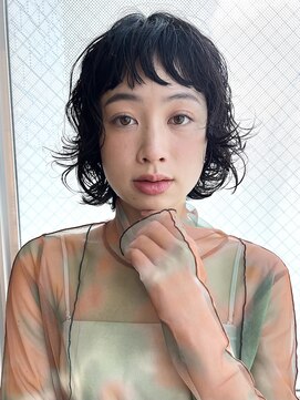 ミディアムパーマおしゃれスタイルくしゅくしゅかわいい