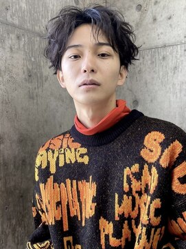 グリコ(grico) 無造作パーマ×センターパート