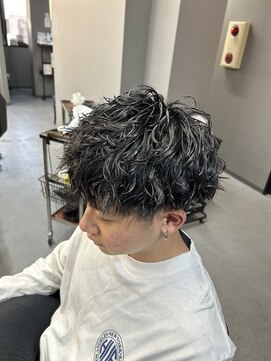 ジェニーバイメノン(JENNIE by Menon) ツイスパ　ショート　無造作ヘア