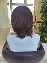 フィッツ(Fits) ヘアスタイルチェンジ中