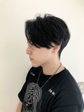 ネイヴィル(navile) アップバング ショートスタイル