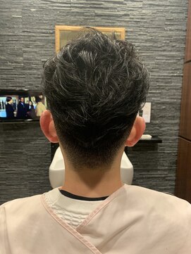 プレミアムバーバー 目黒店(PREMIUM BARBER produce by HIRO GINZA) サイドグラデアップバング