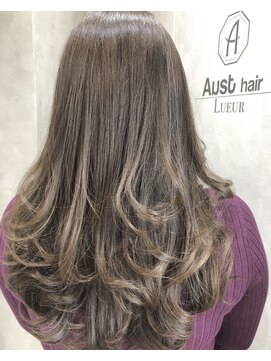 オーストヘアー リュウール(Aust hair Lueur) 秋らしい深みのあるグレージュ