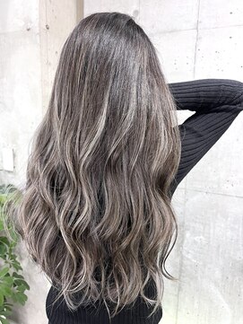 フラット(FLAT) ハイライト×グレージュ