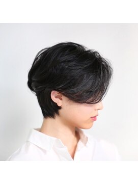 ニューラインギンザ(New-Line 銀座) ［金子涼］美肌カラーショートアッシュブラウン