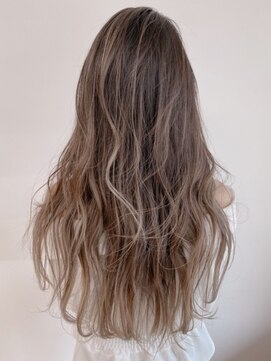 マイティー(Mighty) バレイヤージュハイライト、グラデーションカラー