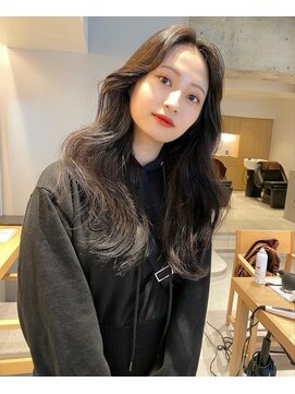 アイトーキョーエス 渋谷(AI TOKYO S) 斜めバング/シルキーベージュ/ブラントカット[渋谷駅]