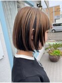 切りっぱなしボブ アンブレラカラー 顔まわりレイヤーカット