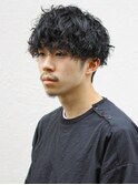 丸眼鏡が似合うスパイラルパーママッシュ