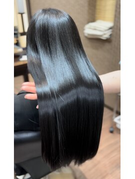 エイト 半田(EIGHT) 頑固なクセでもうる艶に！最先端技術、【酸性ストレート】