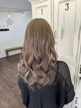 クク 那覇国際通り(CUCU) ミルクティーブラウン