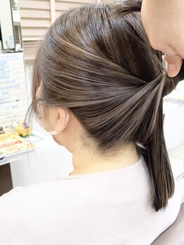 スタイルクリエイター 牛久店(Style Creator)の写真/悩まされていた白髪を好きになる《白髪活かし》or《白髪ぼかし》で大人女性の願いを叶える！