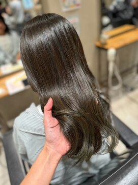 ニュートン(NEWTON) 美髪20代30代髪質改善ハイライトインナーカラー立川