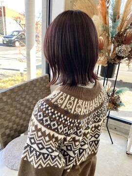 ラフ(laugh) 切りっぱなしボブ/バーガンディーカラー