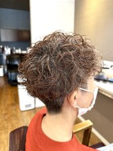 ヘアーメイクロージー 八軒店 (HAIR MAKE ROSY)&nbsp;ツイストスパイラルパーマツーブロックマッシュメッシュフェード