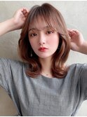 エレガントに魅せるミディアムレイヤー