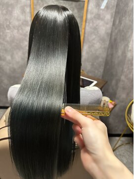 アウン 柏(a un) 髪質改善/アッシュ/ブルーグレー/赤み消し/レイヤー/完全個室/柏