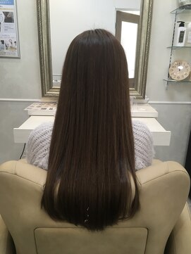 レヴィア(revia) 艶髪ロング