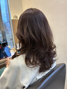 ウイバイファースト(u'i by first) レイヤースタイルでランダムウェーブ