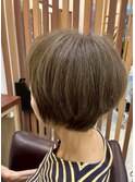 ショートボブ