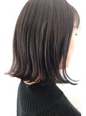 ダークグレイ　切りっぱなしボブ