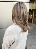 《GRANDLINE松本》極細ハイライト、ミルクティーベージュ
