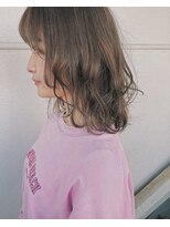 エヌ(n) ココアベージュ