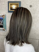 リノ(Lino)&nbsp;ロブヘアハイライトグレージュ