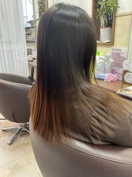 コアフィールフィス(COIFFURE fils) 【見附　今町】グラデーションカラー　裾カラー