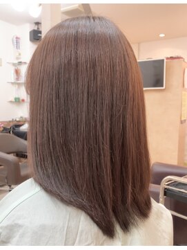 カットハウス はさみの部屋 鎖骨ミディアム/レイヤー/ストレート/長めシースルーバング