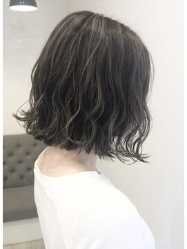 ハルキミナトジャパン オオミヤ(HARUKI MINATO Japan OMIYA) ハイトーンボブ/赤西栄斗