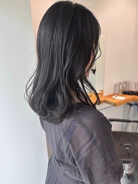 フー(hu) アッシュグレー　ミディアム