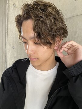 イーエス(E.S) ハイトーンモテパーマ