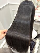 リルミー(Lilme)&nbsp;ぷるぷるつやつやな髪に♪縮毛矯正＊まゆ