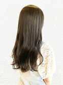 大人可愛い艶髪カラーくすみベージュロングレイヤー