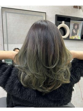 レイ(Lay.) 【代表内堀】大人のミディアムレイヤーカット