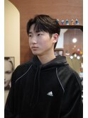 メンズセンターパートコンマバング刈り上げ韓国ヘア眉毛カット