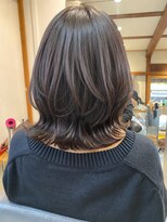 サトシオダクラ(SATOSHI ODAKURA) 夏映え、大人の軽やかレイヤーボブ