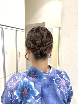 リーナ ビューティガーデン(LiNA BeautyGarden)の写真/【花火大会・夏祭りに♪】トレンドヘアセット×崩れにくい浴衣着付け!お友達とのご来店も大歓迎です!