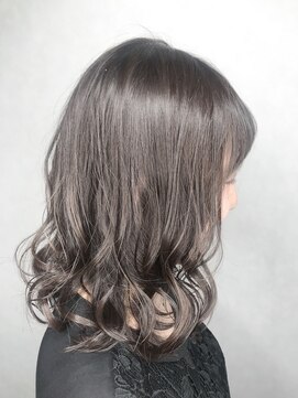 ワット 新宿店 【W-ワット-新宿店 担当田辺】ブリーチなしで透明感☆イルミナ♪