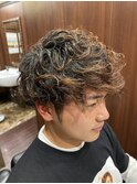 マッシュ無造作パーマスタイル