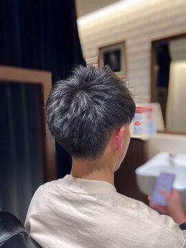 エヌドットバーバー ギンザ(N.BARBER GINZA) ツーブロック刈り上げ/アップバング/フェード【銀座】<理容室>