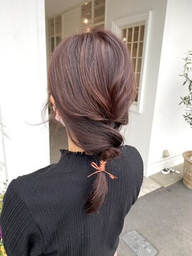 ユイバイラドンナ(Huit by LADONNA) ピンク×ブラウンカラー落ち着く暖色カラー