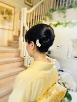 美容室 ティンカーベル 夜会巻き