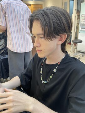 テトラ バイ ネオリーブ 横浜西口店(tetra by neolive) 横浜★韓国風センターパートウルフカルマパーマ♪