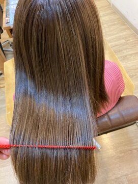 グランバイ アトリエドングリ(Grand × AtlierDonguri) 髪質改善　ビフォーアフター　677（モーブグレージュ）