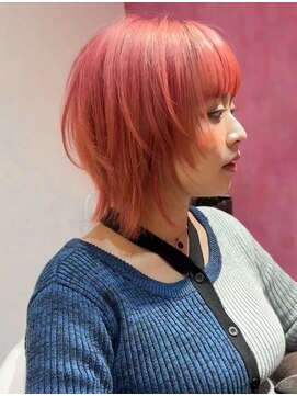 ファムエリア(FEMME AREA) オレンジカラー ウルフカット ウルフレイヤー