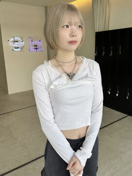 ムード タテマチ(mood tatemachi) レイヤーボブ×ホワイトベージュ♪