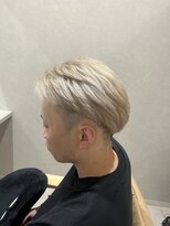 ナンバー 大分中央町店(N°)&nbsp;【ホワイトベージュ　】×【ナチュラル】【フェードショート】